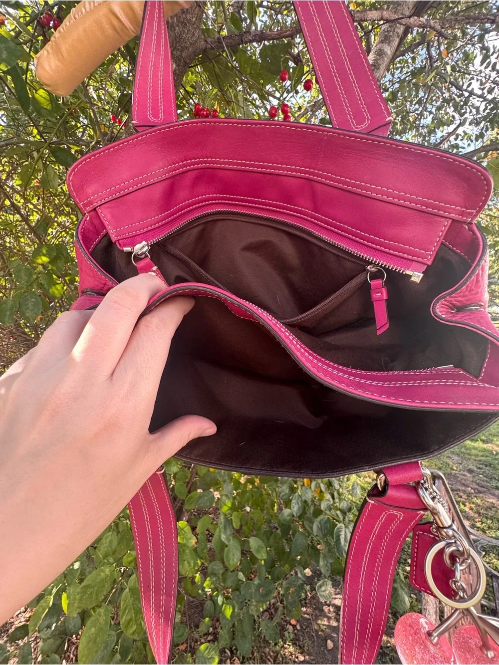 Vintage 2006 Coach Turnlock Hampton Satchel Pebbled Leather in Raspberry